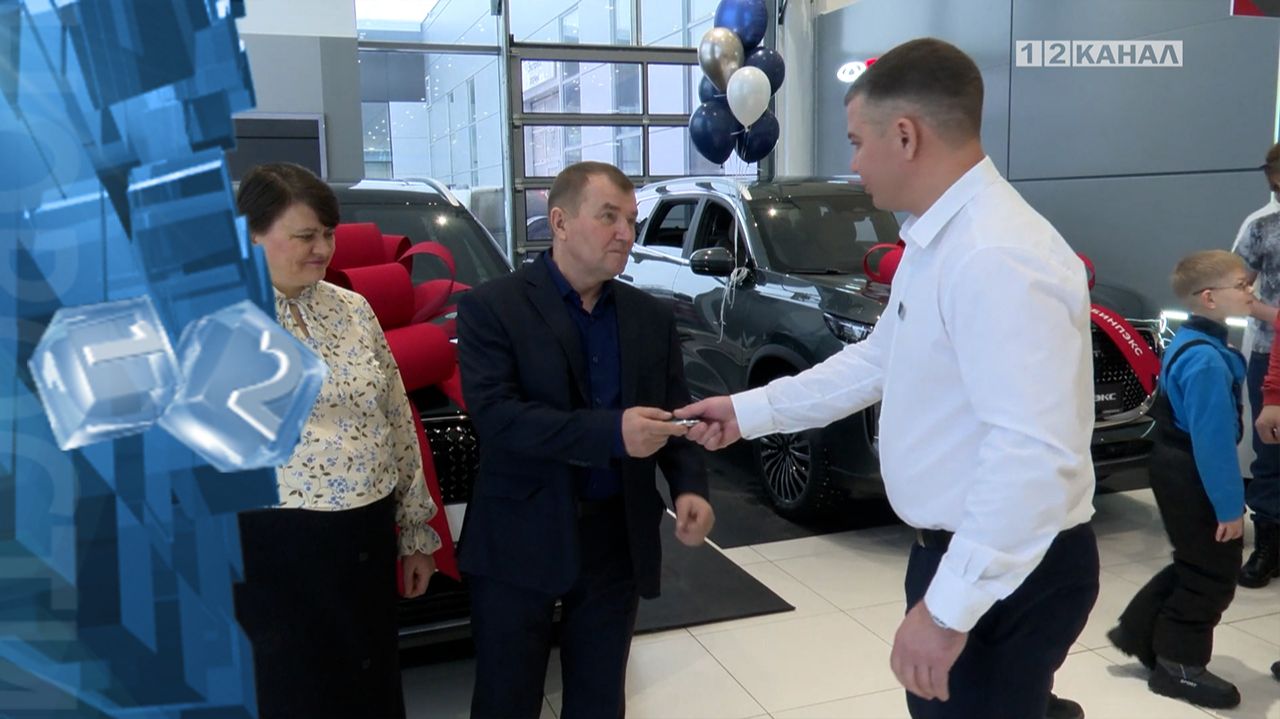 Родители, воспитывающие десять и более детей, имеют право на приобретение автомобиля за счет региона смотреть онлайн