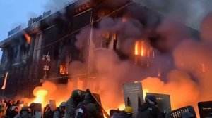 Маленькая девочка со взглядом волчицы