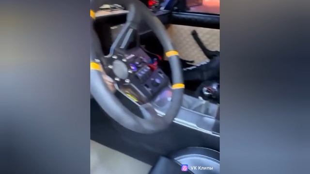 Я очень рад что эта тачка существует!