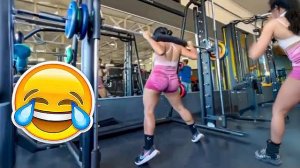 САМЫЕ СМЕШНЫЕ ПРОВАЛЫ В СПОРТЗАЛЕ 2025 ГОДА 🤣💪 ПОПРОБУЙТЕ НЕ ЗАСМЕЯТЬСЯ