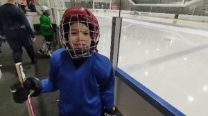 Трус не играет в хоккей.