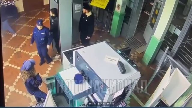 Многонациональная банда напала на сотрудников транспортной безопасности в Костромской области смотреть онлайн