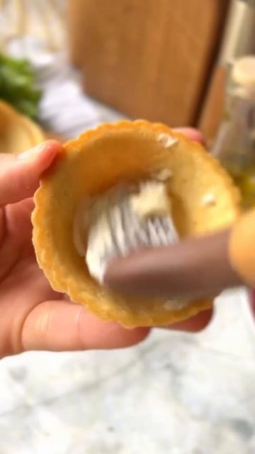 А уже пора готовить селедочку под шубкой? смотреть онлайн