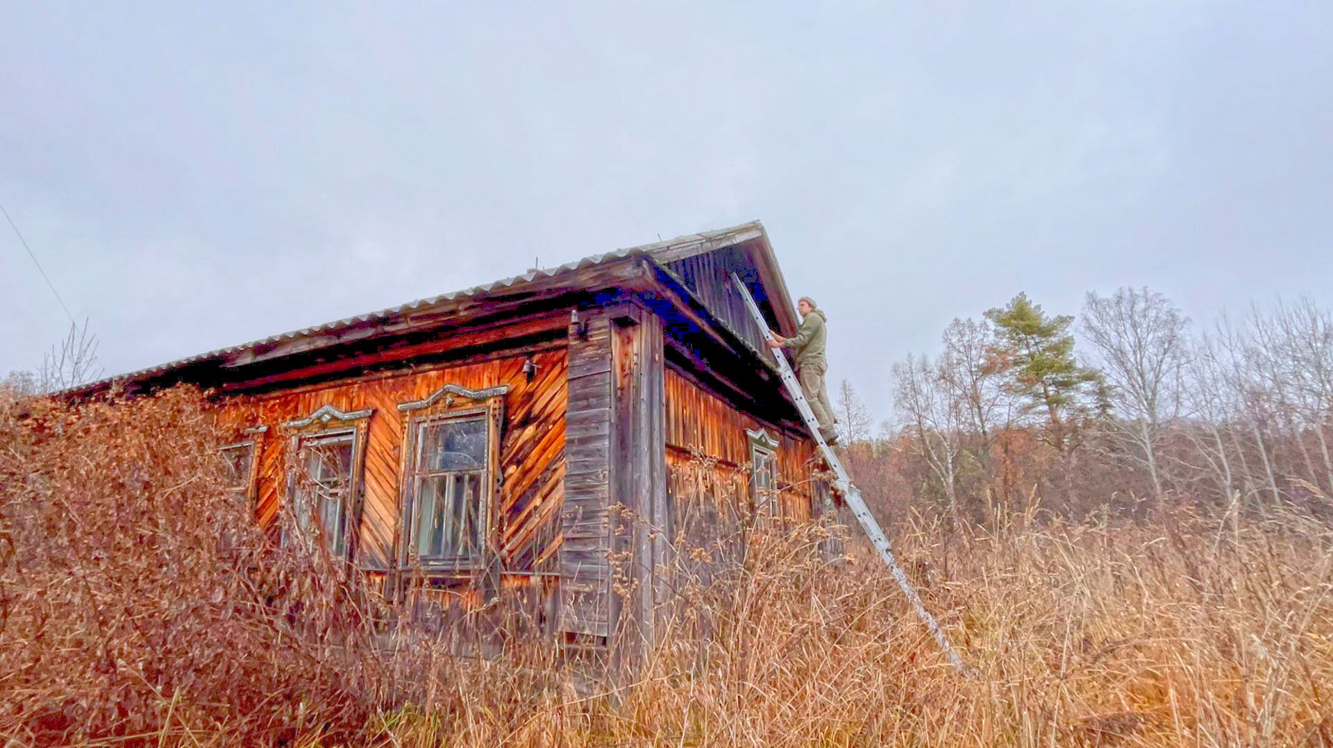 Первая попытка ремонта старого дома. Мебельные дела, технологии и труд в тихой деревне смотреть онлайн