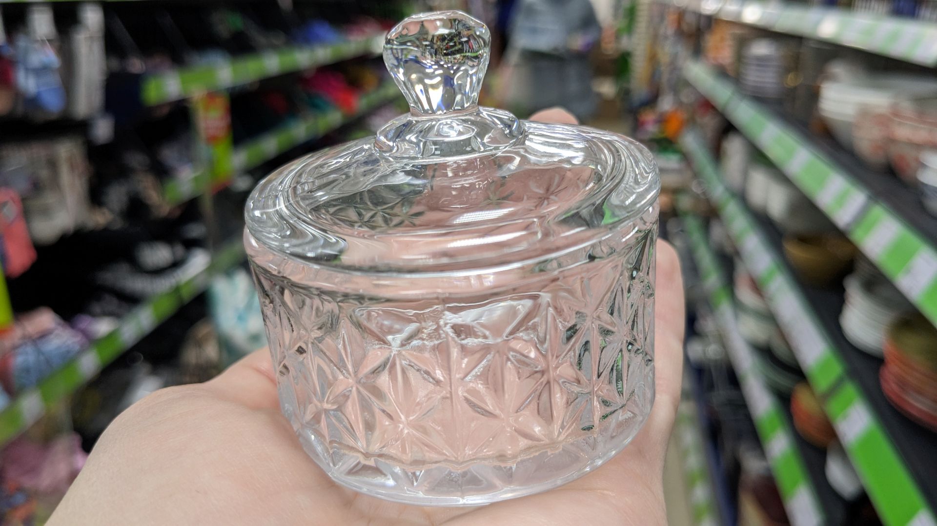 В Фикс Прайс новая коллекция посуды, подушки, декор и другие новинки смотреть онлайн