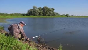 ВОТ ЭТО РЫБАЛКА! КРУПНЫЕ КАРАСИ, ПОПЛАВОК И МОТОЦИКЛ. Рыбалка на карася поплавоч