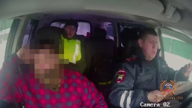 В Красноярском крае задержали бухого и слегка разочарованного жизнью мопедиста смотреть онлайн