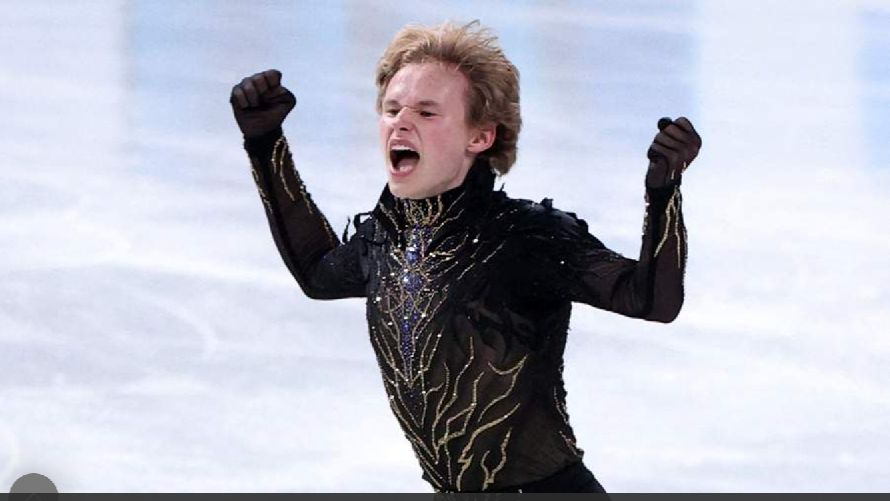 Фигурист Малинин установил рекорд по баллам за производственную программу смотреть онлайн