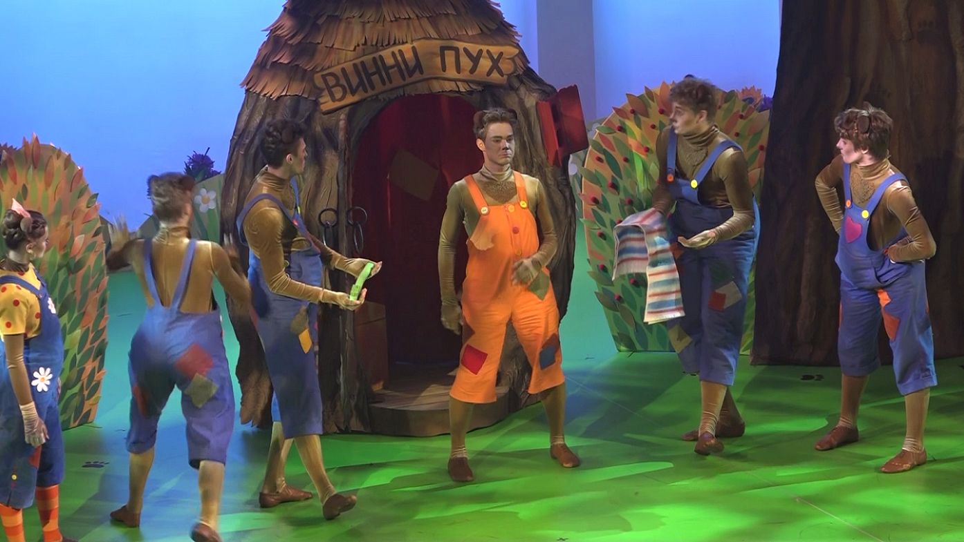 В Новосибирском театре оперы и балета премьера нового спектакля – балет «Винни-Пух» смотреть онлайн
