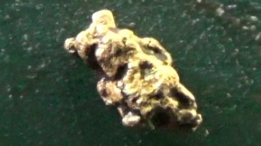 Нашёл Золотой самородок! смотреть онлайн