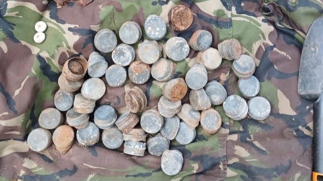 Коп по войне. Раскопали ячейку немецкого гренадера. смотреть онлайн