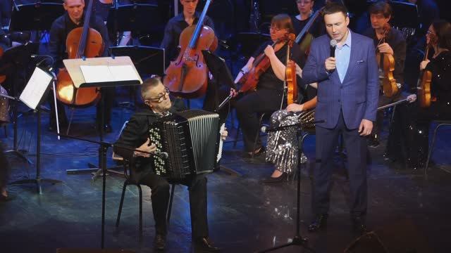 Владислав Косарев и Виктор Смолий. На тот большак. смотреть онлайн