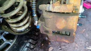 Нива Тревел, тормоза, река, пневмобаллоны. Приятное с полезным)