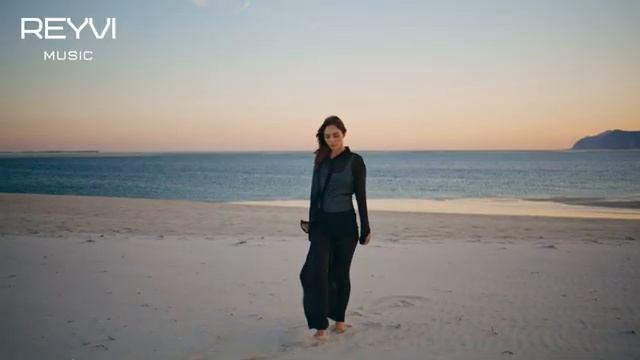 REYVI - Amour смотреть онлайн