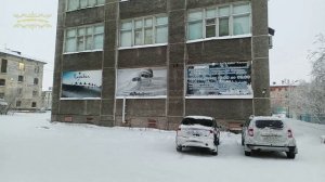 Воркута. 04.12.25. Домой с ремонта в -27. 05.12.25. Исправляем ошибку и на площади строят городок.