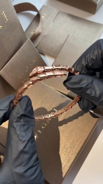 Артикулы в описании 🛍️украшений с валберис WB🩵💎 Тиффани , Картье , Булгари🩵 Cartier Bulgari смотреть онлайн