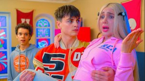 ДИАНА ПОСЕДЕЛА ПОСЛЕ СВИДАНИЕ С ОБОРОТНЕМ! ЧТО СДЕЛАЛ ПАРЕНЬ ОБОРОТЕНЬ ДИАНЕ?