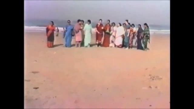 Гуру мантра. Голос Шри Матаджи .
Guru Mantra (गुरु मंत्र):- In Shri Mataji voice смотреть онлайн