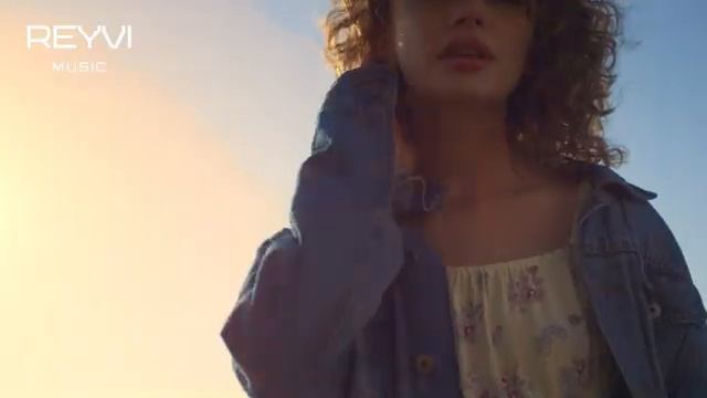 REYVI - New Best Deep House смотреть онлайн