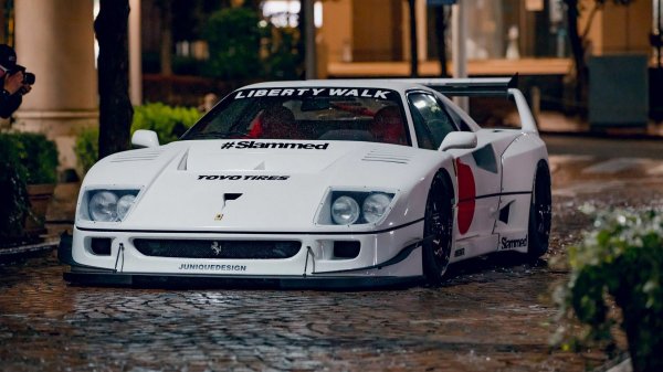 INNO64 Ferrari F40 LBWK Tokyo Auto Salon 2023