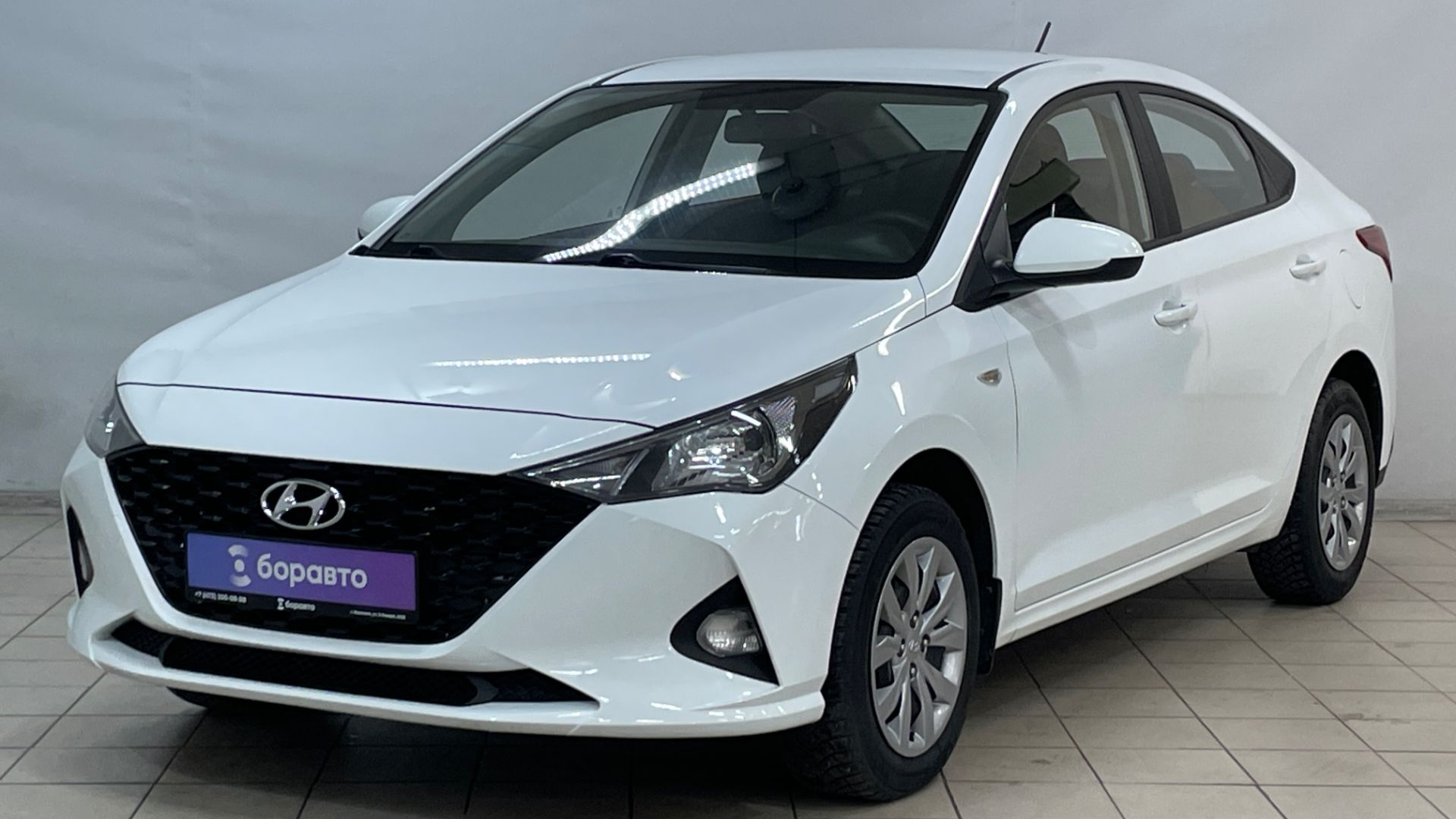 HYUNDAI SOLARIS смотреть онлайн