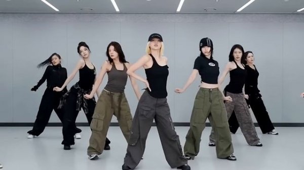 ITZY - TUNNEL VISION DANCE MIRRORED