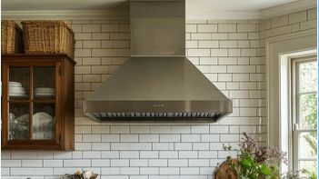 Пластиковая вытяжка вместо гофры. смотреть онлайн