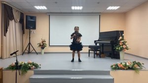 сл. Е.Олейник, А.Ольханского, муз. А.Ольханского «Начинающий артист», исполняет Александра Быкасова