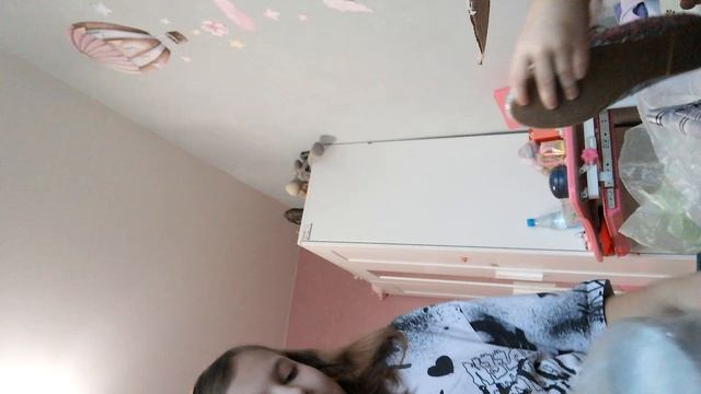 Ура...посылка от бабушки.mp4 смотреть онлайн