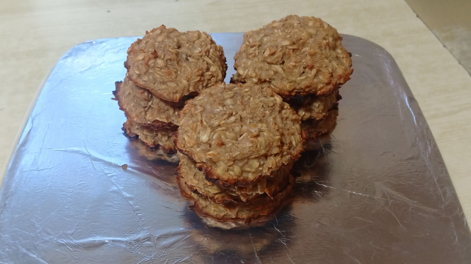 Овсяное печенье на кефире с яблоком