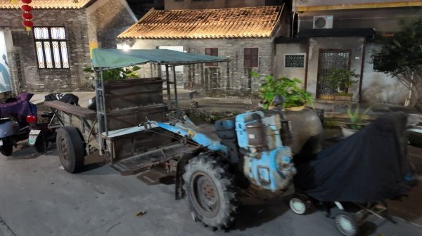 Вечерняя прогулка по бебеням. Жизнь в Ките 375