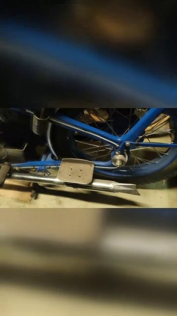 Первый советский тяжелый мотоцикл ПМЗ750 в музее Fort MC (Петербург)