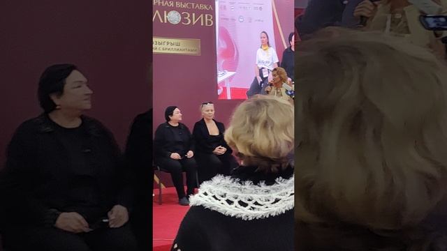 Мастер класс к.м.н косметолога Ирины Лагуновой на выставке в Ростове на дону.