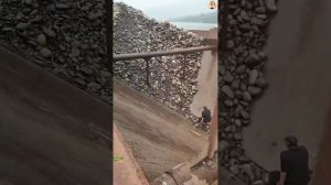 Строительство. разгрузка баржи, следующий обзор