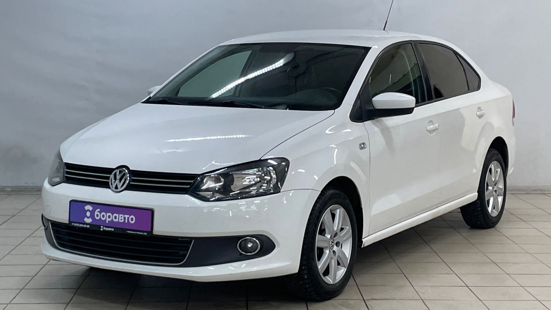 VOLKSWAGEN POLO смотреть онлайн