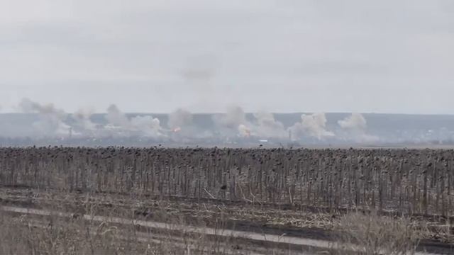 Обстрел позиций ВСУ на Константиновском направлении. смотреть онлайн