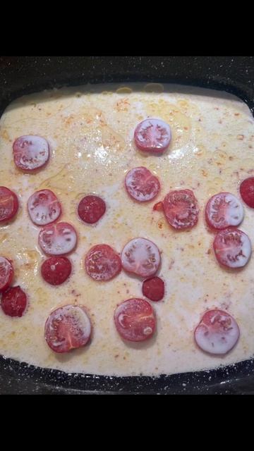 Лосось в сливках и с брокколи.