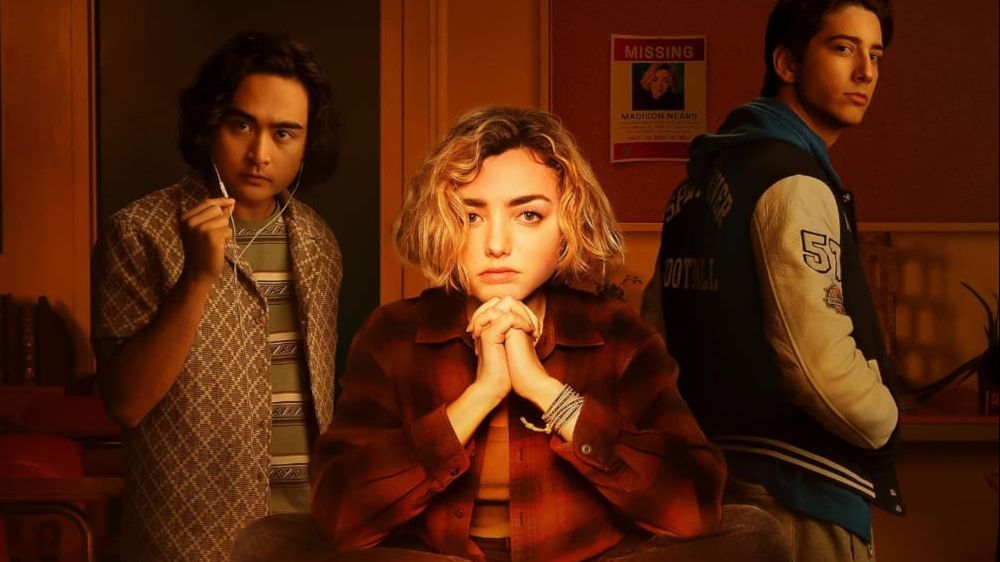 трейлер Школьные духи смотреть онлайн