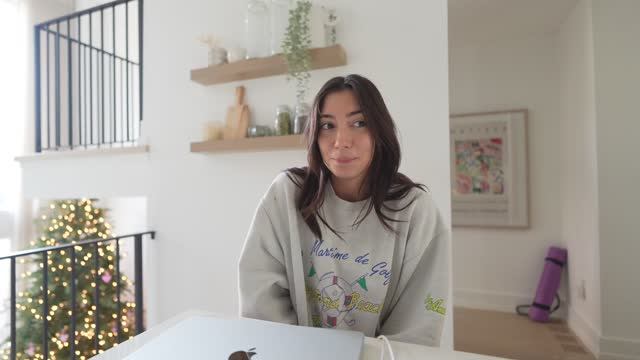 Vlogmas Day 3! 💕 A Weekend Alone To Heal, Paint & Practice Self Love