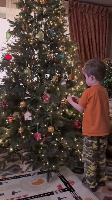 Ёлка на Новый год 2026! Последние штрихи 🤔 смотреть онлайн