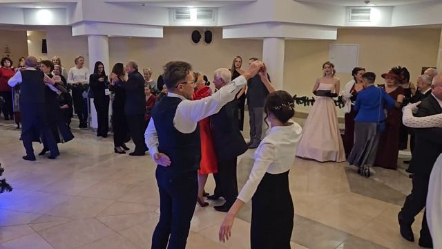 Вальс в кукольном театре смотреть онлайн