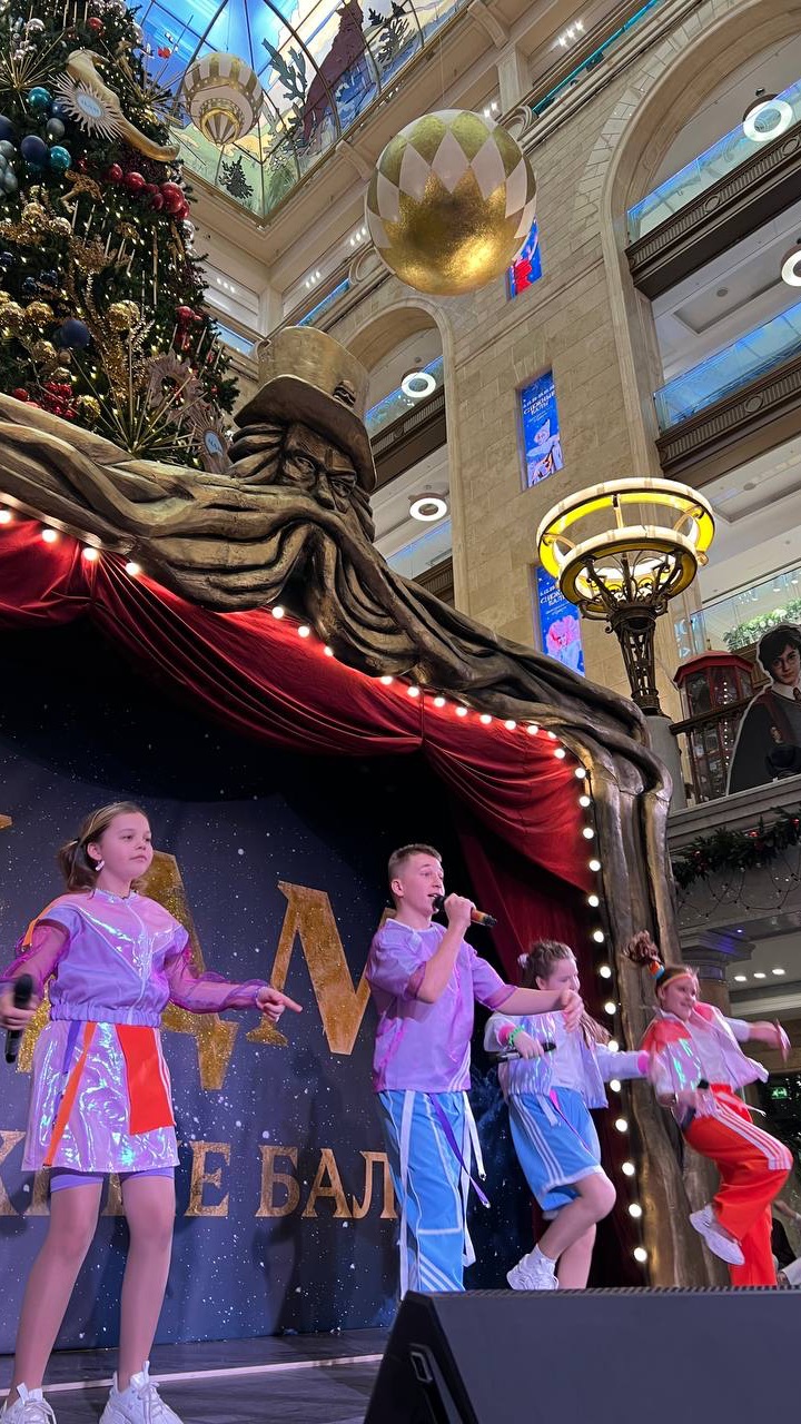 МЫ НА СПОРТЕ! С песней «Двигай» ну не возможно не двигаться!!!