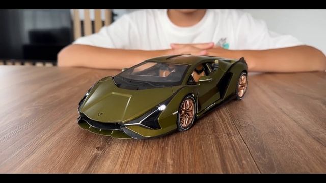 Суперкары марки Bugatti, McLaren, Lamborghini, Mercedes в масштабе 1_18 смотреть онлайн