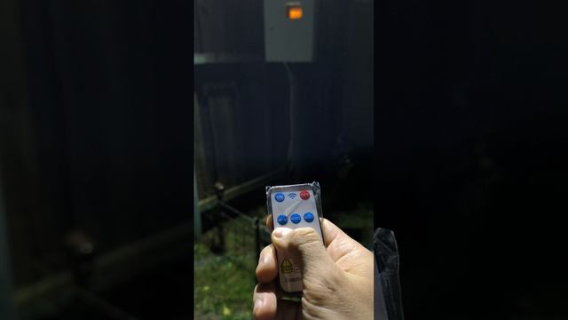 Полный обзор уличного светодиодного прожектора с датчиком движения на солнечной батарее. смотреть онлайн