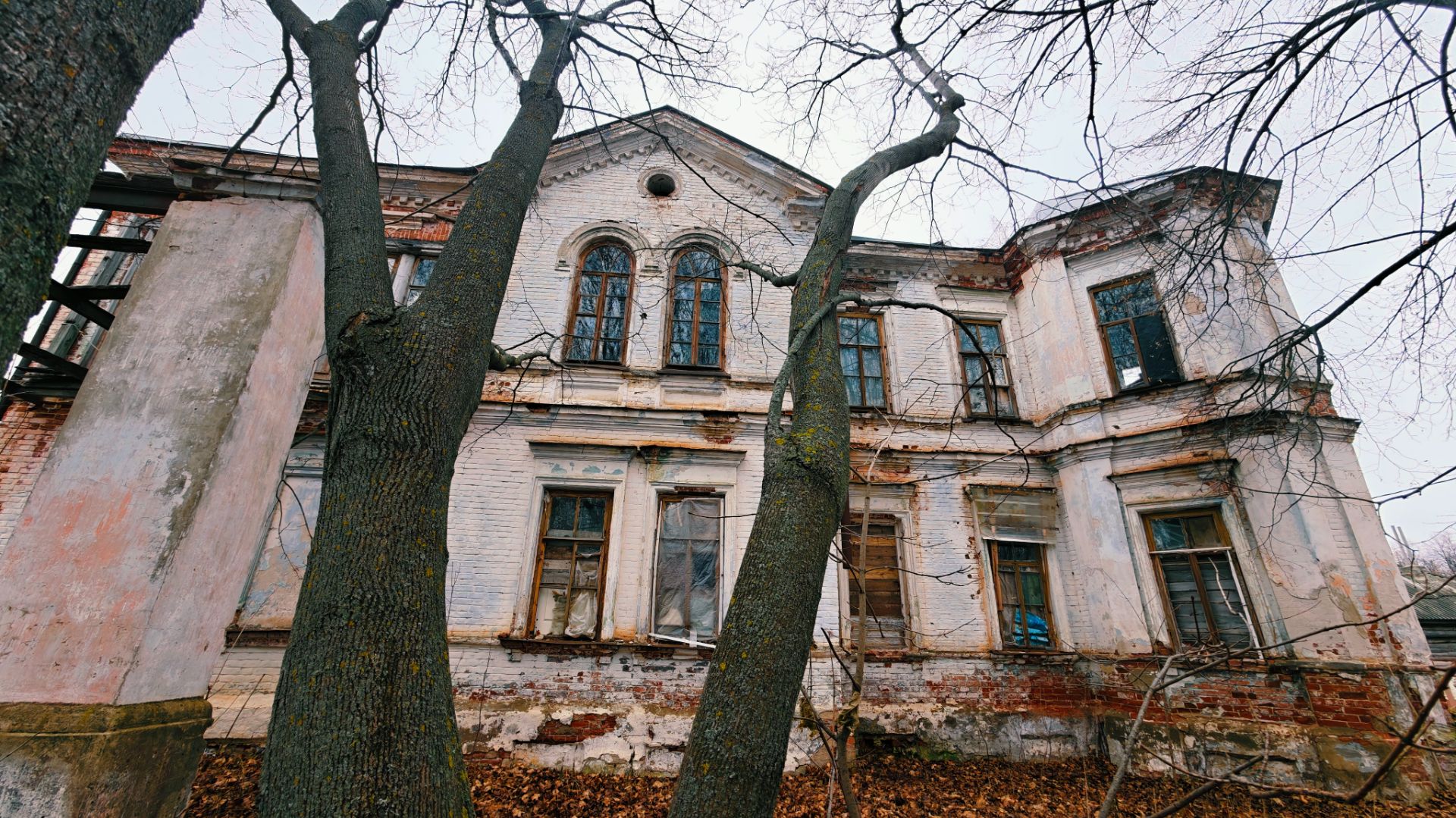 Усадьба Гагариных и Усадьба Паулуччи: путешествие по заброшенным дворянским гнездам. смотреть онлайн