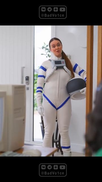 Абсурдный карьерный рост в Симсах / Sims Logic на русском #shorts смотреть онлайн