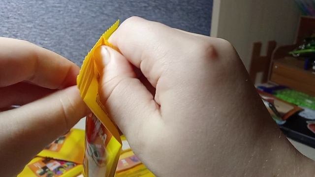 распаковка стикеров животных.mp4 смотреть онлайн