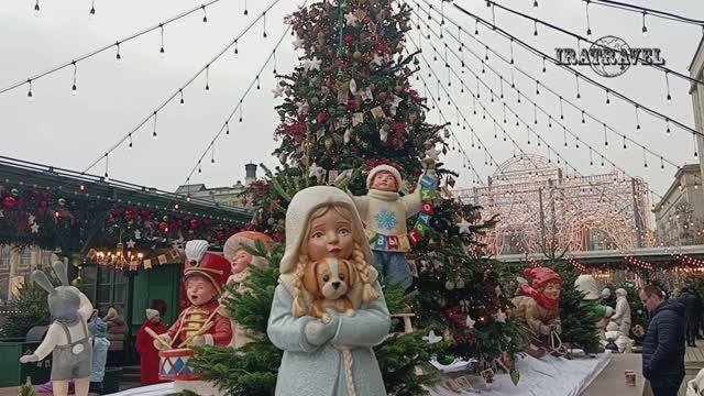 ЗИМА В МОСКВЕ КАК УКРАСИЛИ МАНЕЖНУЮ ПЛОЩАДЬ НОВЫЙ ГОД 2026 смотреть онлайн