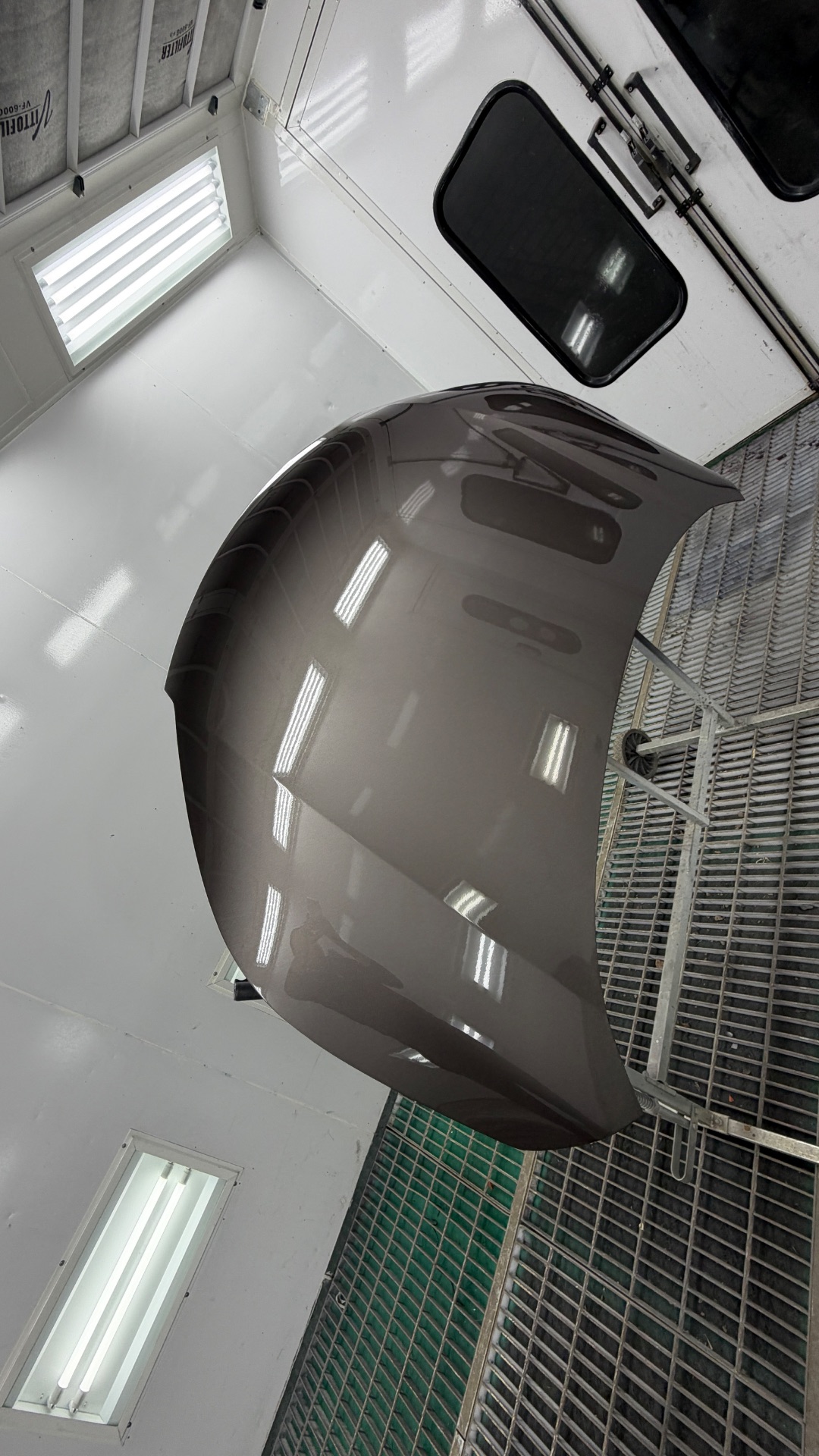 Покраска капота Хонда