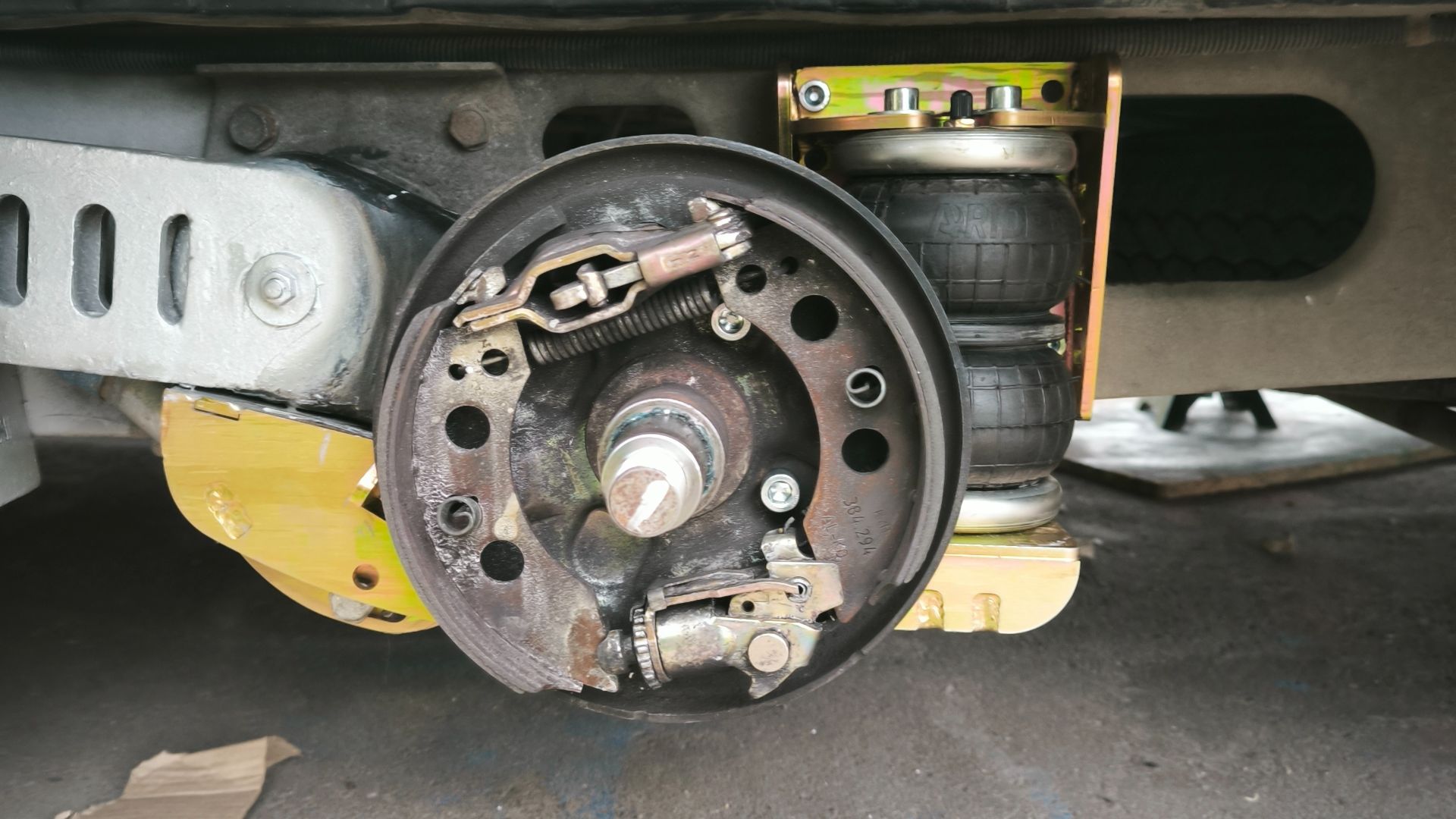 новый хелпер ,подушка сзади без сварки